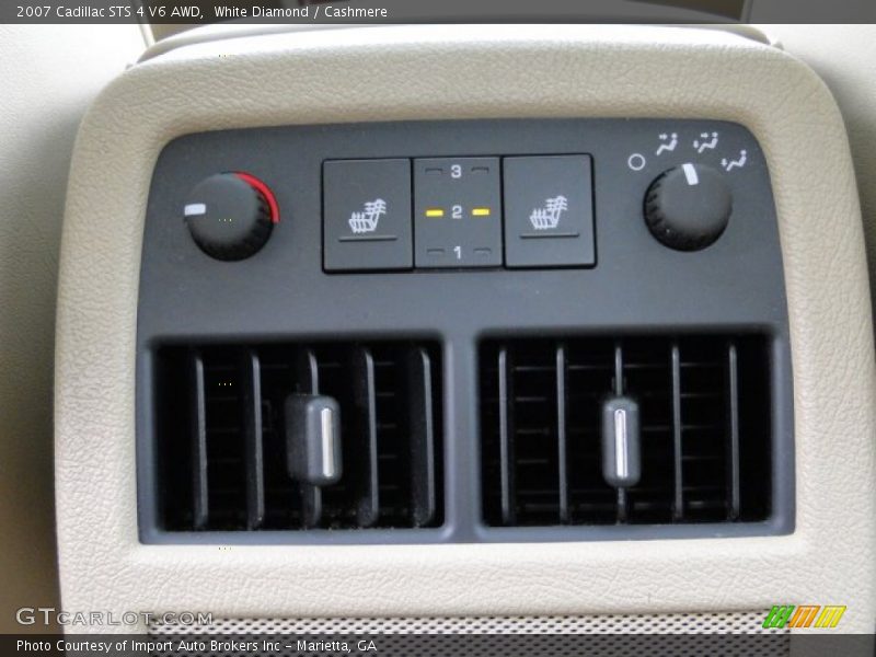 Controls of 2007 STS 4 V6 AWD