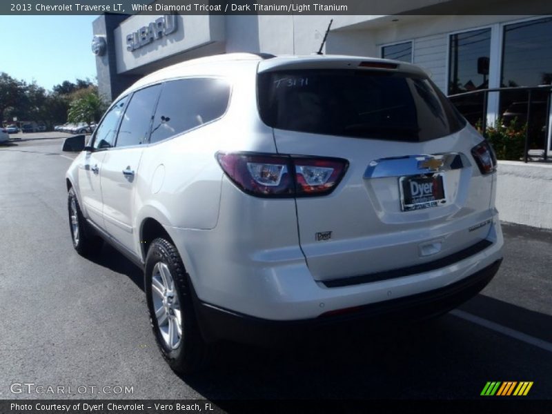 White Diamond Tricoat / Dark Titanium/Light Titanium 2013 Chevrolet Traverse LT