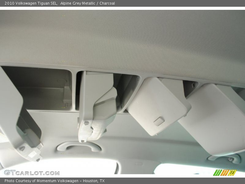Alpine Grey Metallic / Charcoal 2010 Volkswagen Tiguan SEL