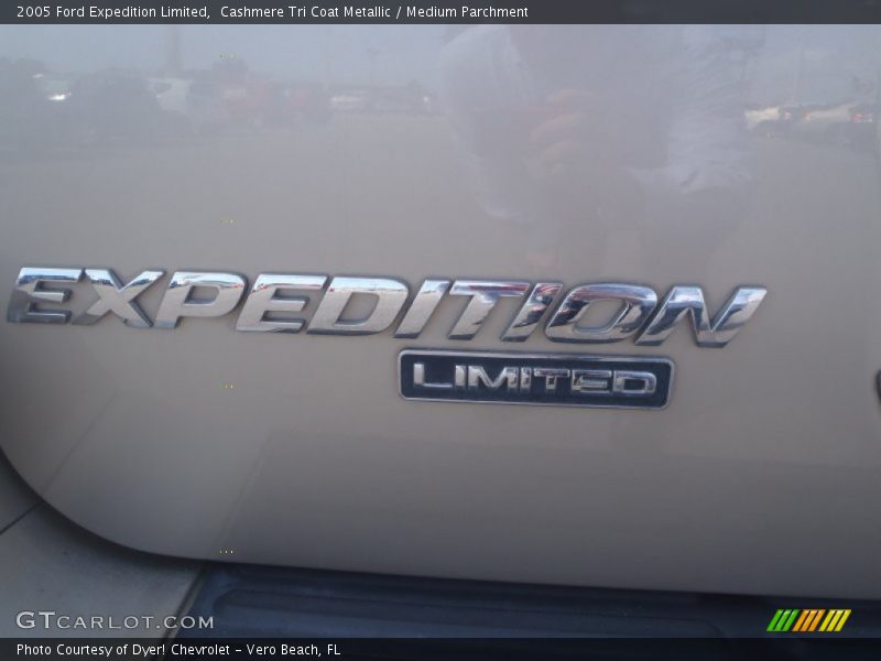 Cashmere Tri Coat Metallic / Medium Parchment 2005 Ford Expedition Limited