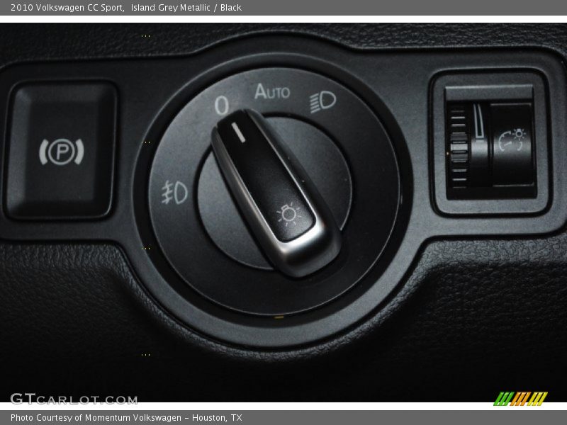 Island Grey Metallic / Black 2010 Volkswagen CC Sport