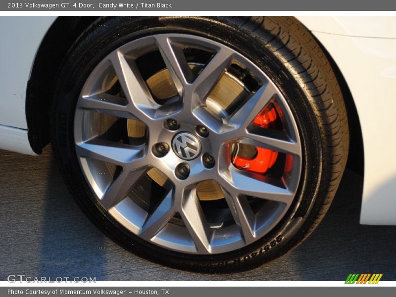 Candy White / Titan Black 2013 Volkswagen GTI 4 Door