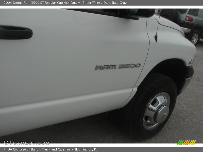 Bright White / Dark Slate Gray 2004 Dodge Ram 3500 ST Regular Cab 4x4 Dually