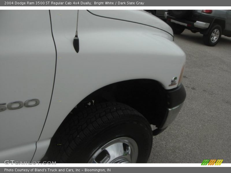 Bright White / Dark Slate Gray 2004 Dodge Ram 3500 ST Regular Cab 4x4 Dually