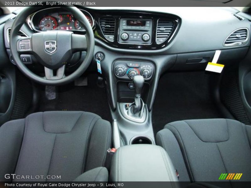 Bright Silver Metallic / Black 2013 Dodge Dart SE