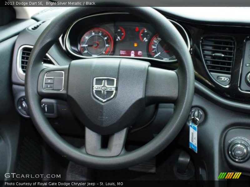 Bright Silver Metallic / Black 2013 Dodge Dart SE