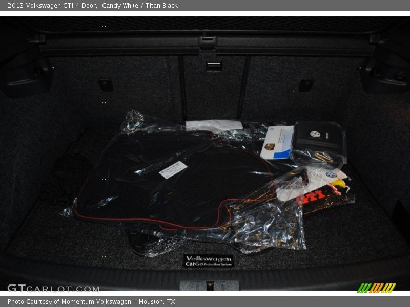 Candy White / Titan Black 2013 Volkswagen GTI 4 Door
