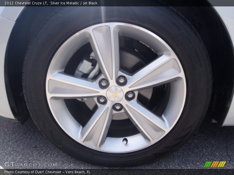 Silver Ice Metallic / Jet Black 2012 Chevrolet Cruze LT