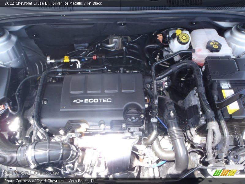Silver Ice Metallic / Jet Black 2012 Chevrolet Cruze LT