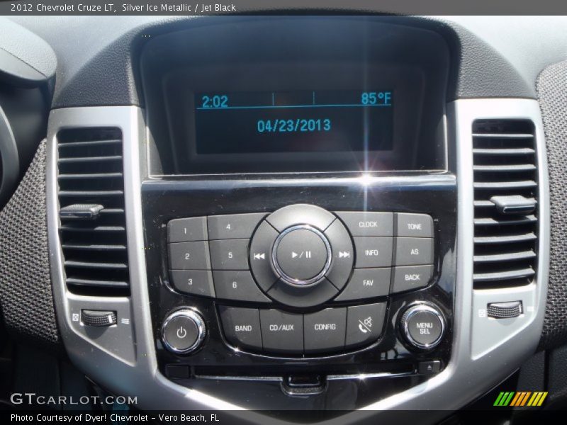 Silver Ice Metallic / Jet Black 2012 Chevrolet Cruze LT
