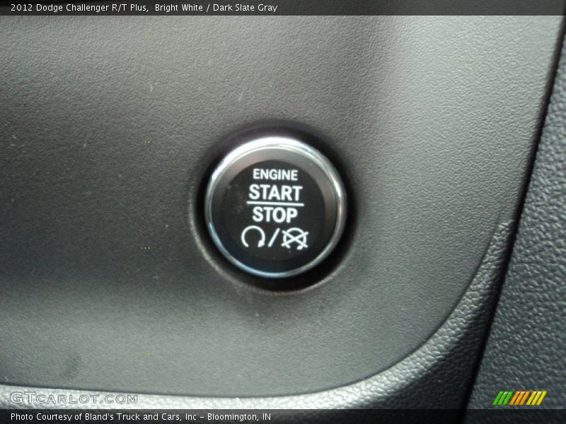 Bright White / Dark Slate Gray 2012 Dodge Challenger R/T Plus