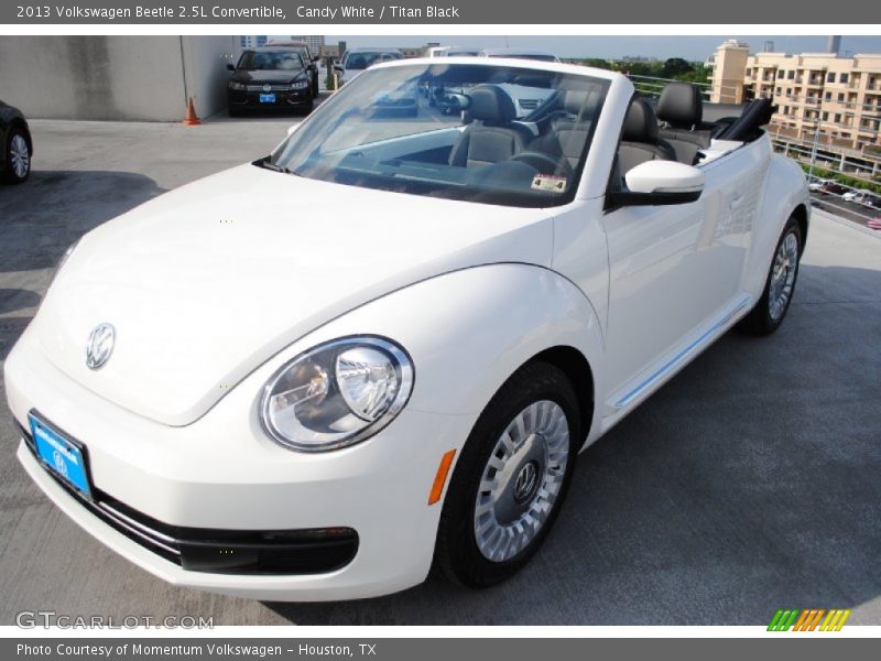 Candy White / Titan Black 2013 Volkswagen Beetle 2.5L Convertible