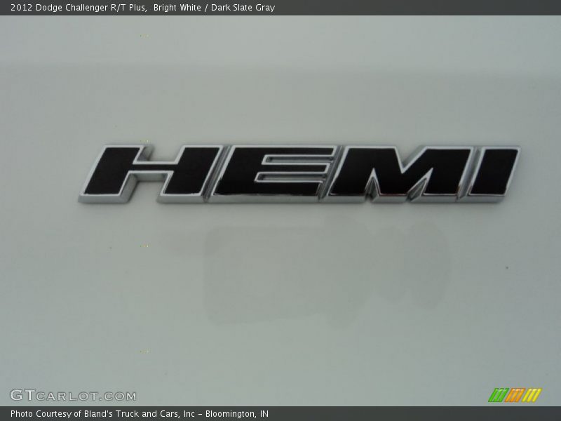 Bright White / Dark Slate Gray 2012 Dodge Challenger R/T Plus