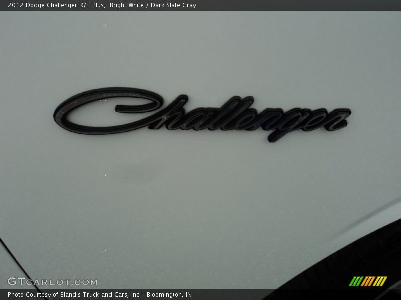 Bright White / Dark Slate Gray 2012 Dodge Challenger R/T Plus