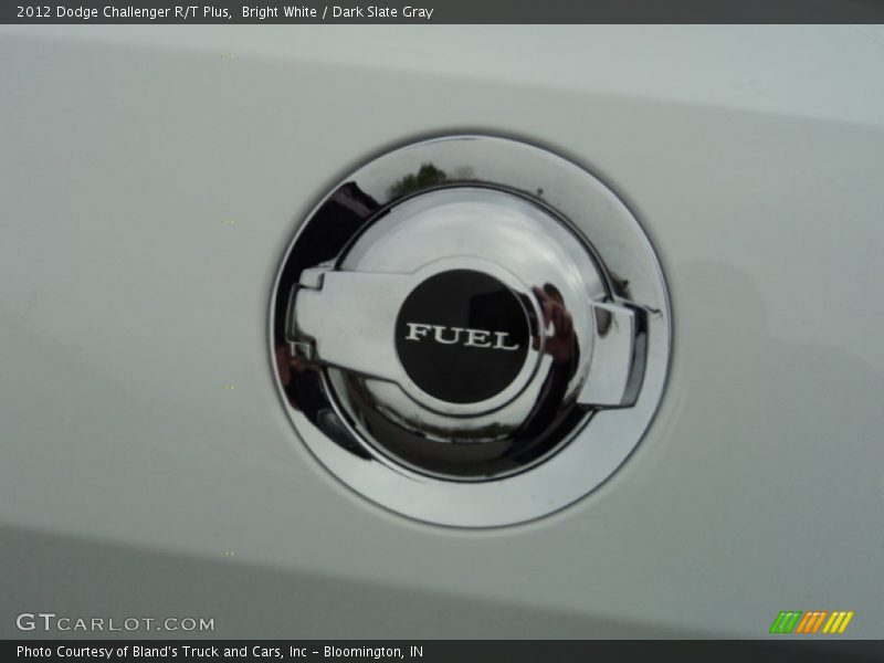 Bright White / Dark Slate Gray 2012 Dodge Challenger R/T Plus