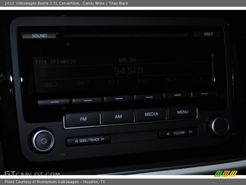 Candy White / Titan Black 2013 Volkswagen Beetle 2.5L Convertible
