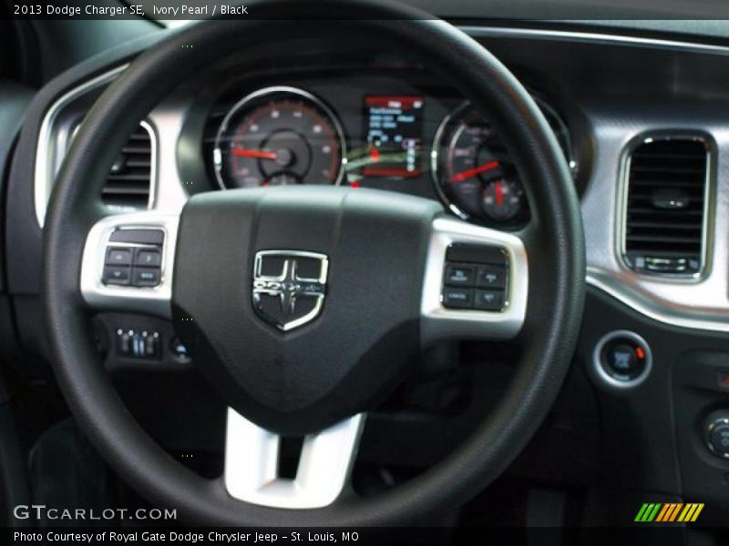 Ivory Pearl / Black 2013 Dodge Charger SE