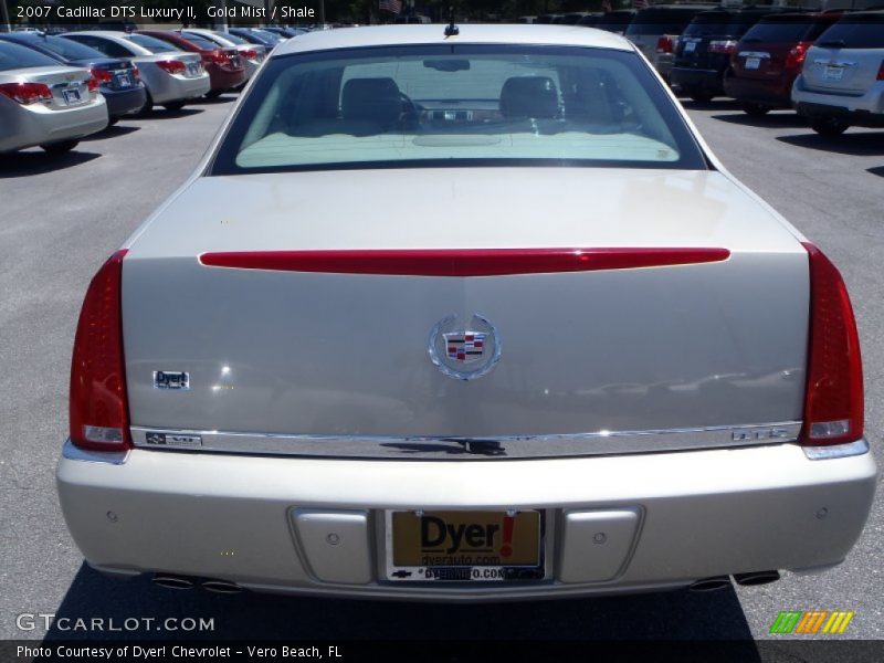 Gold Mist / Shale 2007 Cadillac DTS Luxury II