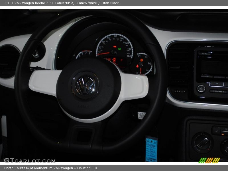 Candy White / Titan Black 2013 Volkswagen Beetle 2.5L Convertible