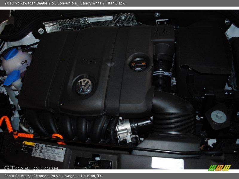 Candy White / Titan Black 2013 Volkswagen Beetle 2.5L Convertible