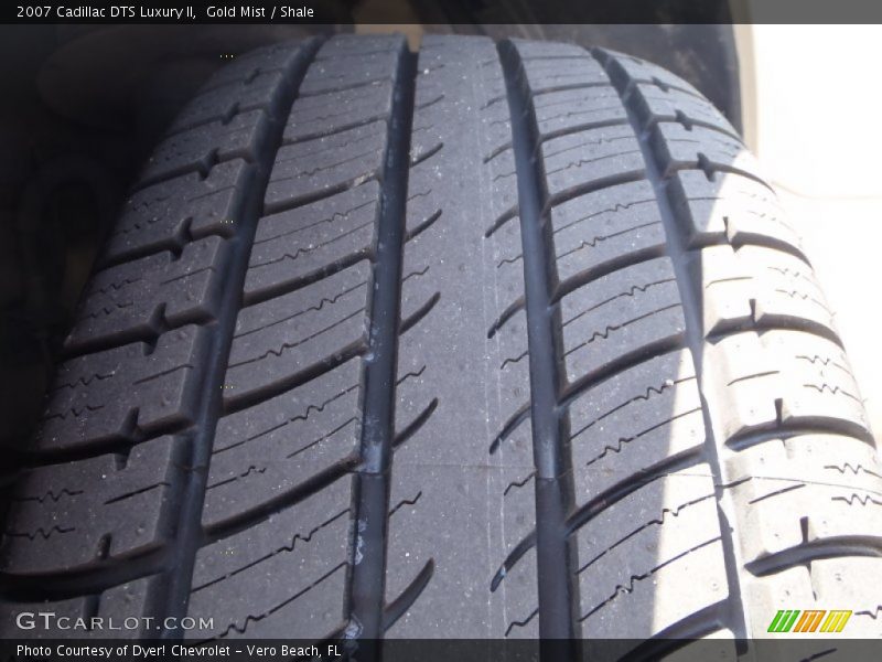 Gold Mist / Shale 2007 Cadillac DTS Luxury II