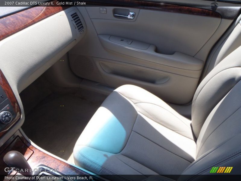Gold Mist / Shale 2007 Cadillac DTS Luxury II