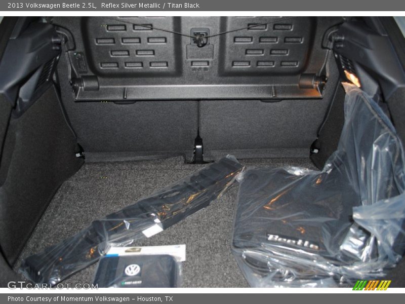 Reflex Silver Metallic / Titan Black 2013 Volkswagen Beetle 2.5L