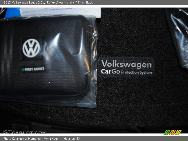 Reflex Silver Metallic / Titan Black 2013 Volkswagen Beetle 2.5L