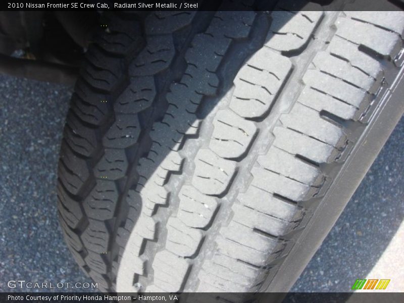 Radiant Silver Metallic / Steel 2010 Nissan Frontier SE Crew Cab