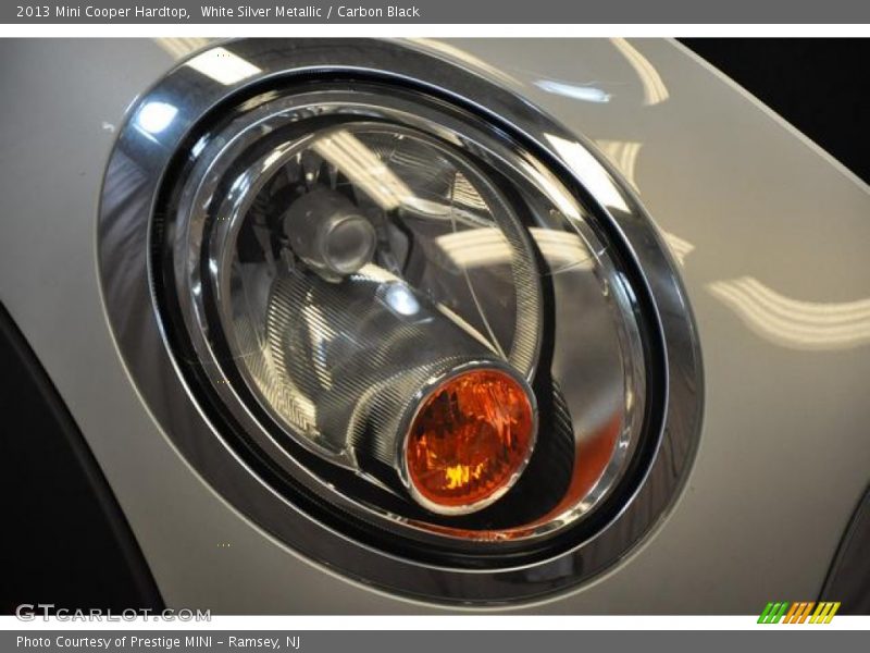 White Silver Metallic / Carbon Black 2013 Mini Cooper Hardtop