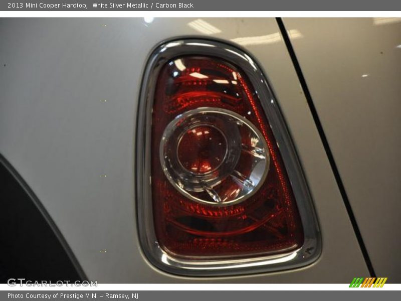 White Silver Metallic / Carbon Black 2013 Mini Cooper Hardtop