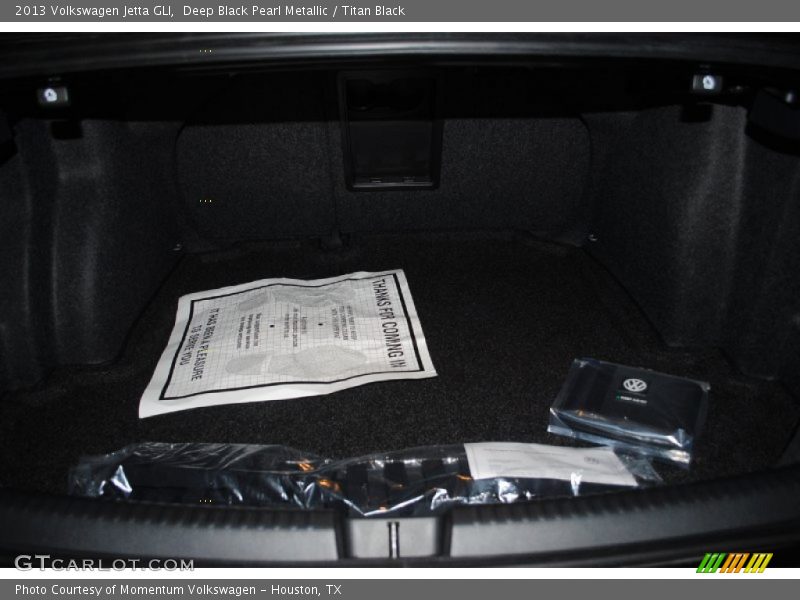 Deep Black Pearl Metallic / Titan Black 2013 Volkswagen Jetta GLI