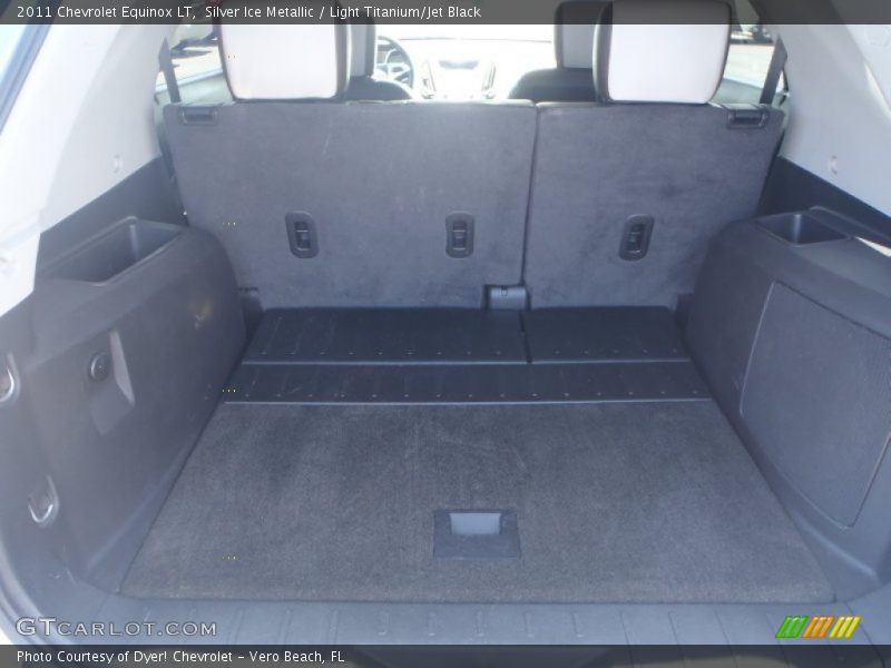 Silver Ice Metallic / Light Titanium/Jet Black 2011 Chevrolet Equinox LT