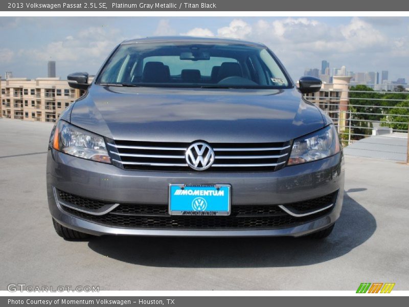 Platinum Gray Metallic / Titan Black 2013 Volkswagen Passat 2.5L SE