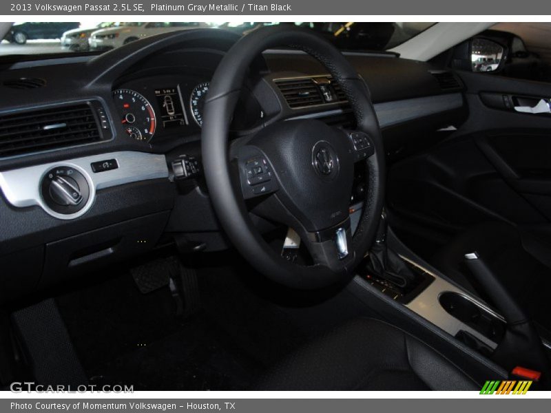 Platinum Gray Metallic / Titan Black 2013 Volkswagen Passat 2.5L SE