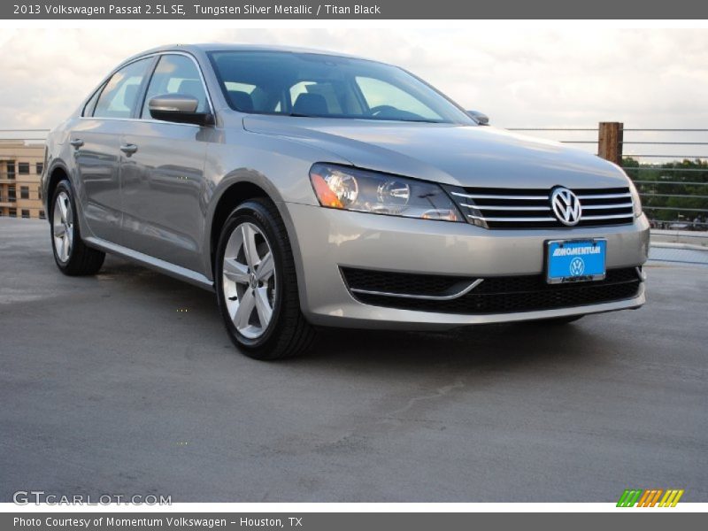 Tungsten Silver Metallic / Titan Black 2013 Volkswagen Passat 2.5L SE