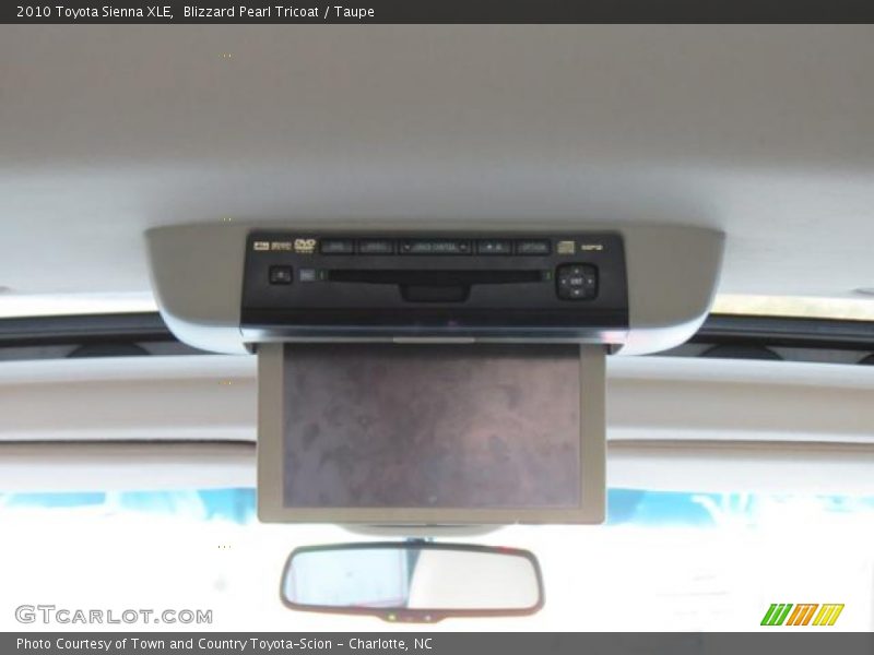 Entertainment System of 2010 Sienna XLE