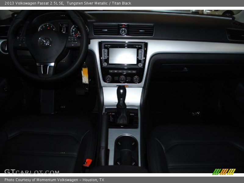 Tungsten Silver Metallic / Titan Black 2013 Volkswagen Passat 2.5L SE