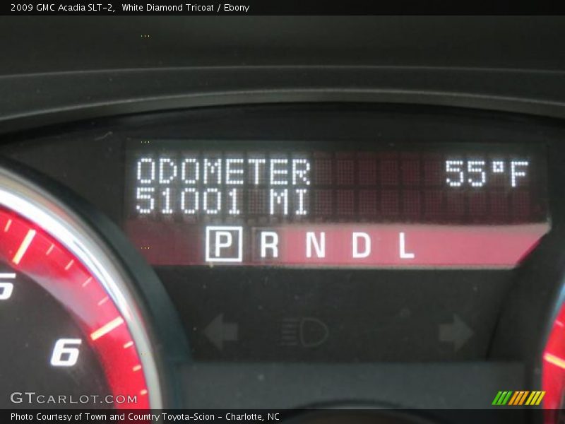 White Diamond Tricoat / Ebony 2009 GMC Acadia SLT-2