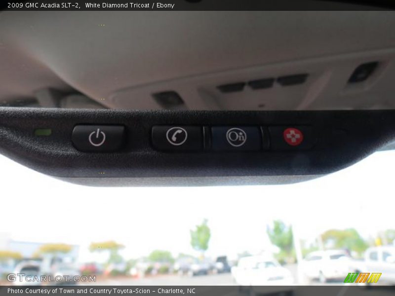 White Diamond Tricoat / Ebony 2009 GMC Acadia SLT-2