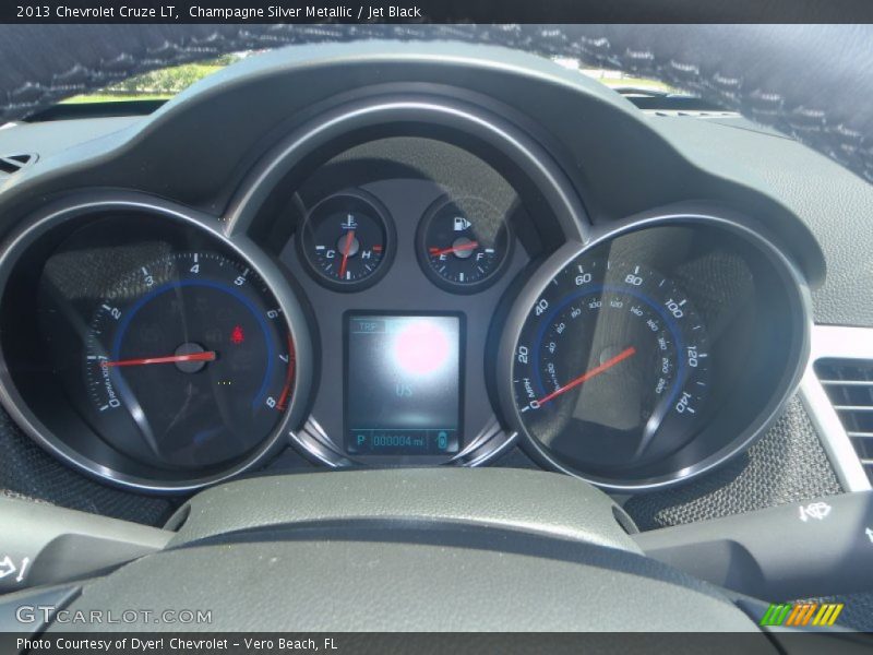 Champagne Silver Metallic / Jet Black 2013 Chevrolet Cruze LT