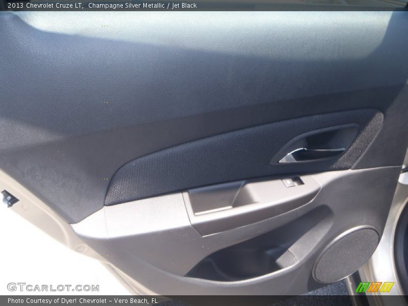 Champagne Silver Metallic / Jet Black 2013 Chevrolet Cruze LT