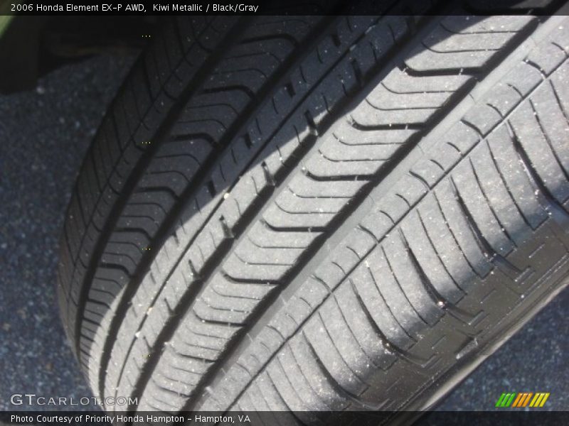 Kiwi Metallic / Black/Gray 2006 Honda Element EX-P AWD