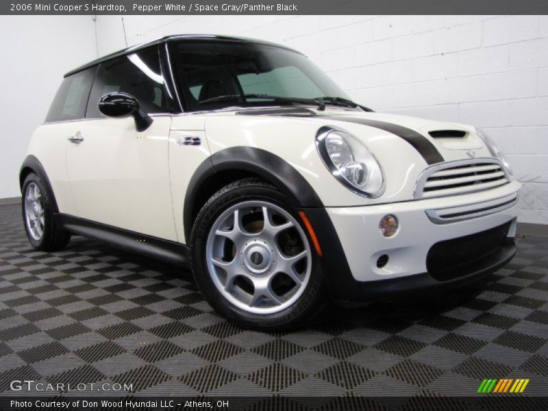 Pepper White / Space Gray/Panther Black 2006 Mini Cooper S Hardtop