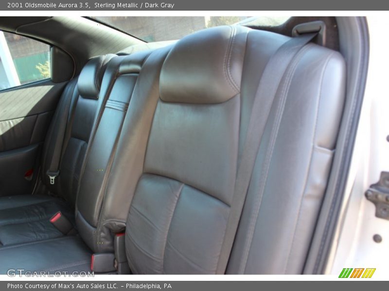 Sterling Metallic / Dark Gray 2001 Oldsmobile Aurora 3.5