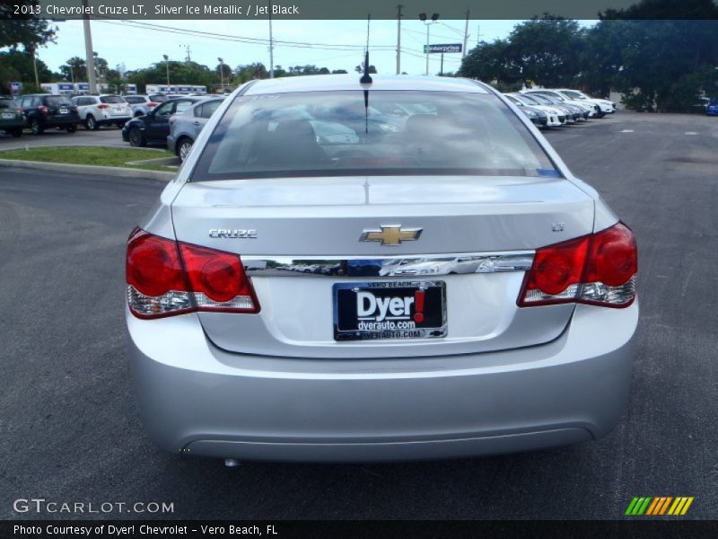 Silver Ice Metallic / Jet Black 2013 Chevrolet Cruze LT