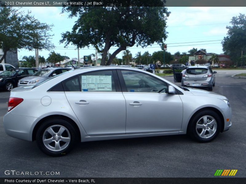 Silver Ice Metallic / Jet Black 2013 Chevrolet Cruze LT