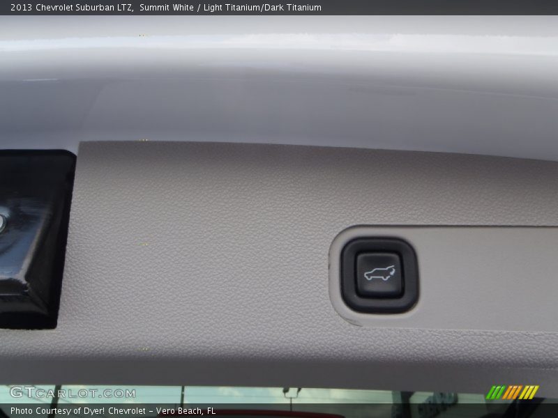Summit White / Light Titanium/Dark Titanium 2013 Chevrolet Suburban LTZ