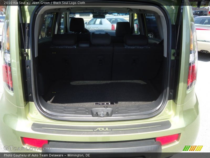 Alien Green / Black Soul Logo Cloth 2010 Kia Soul +