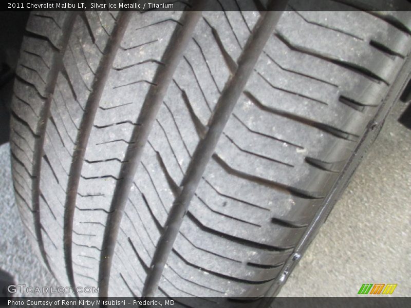 Silver Ice Metallic / Titanium 2011 Chevrolet Malibu LT